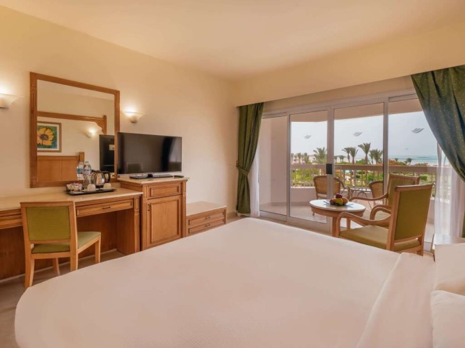 Hurghada Long Beach Resort - Immagine 2