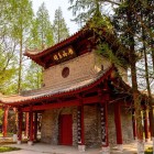 Tempio Jianfu, gioiello religioso a Xi’an, testimonia la cultura Tang con strutture sacre, pagode e simboli del buddhismo cinese.