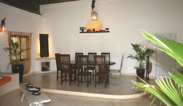 Deluxe Villa With Garden / Pool With Service Staff 150mt From the sea