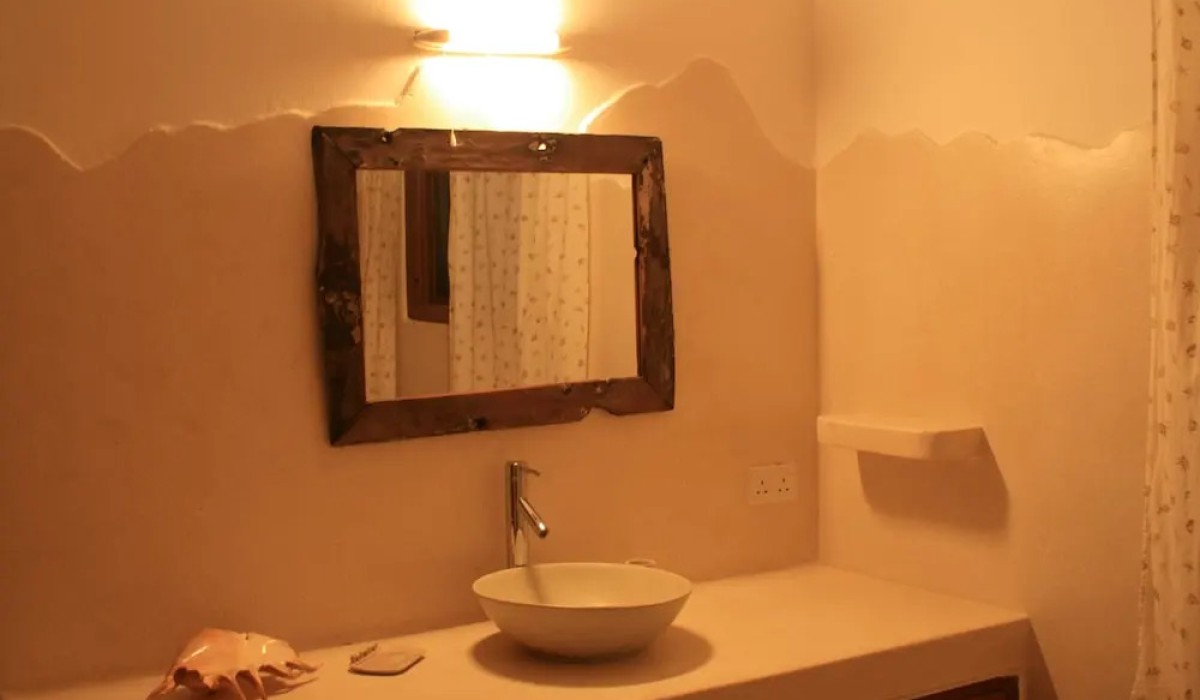 Deluxe Villa With Garden / Pool With Service Staff 150mt From the sea - Immagine 7