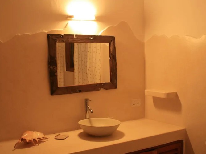 Deluxe Villa With Garden / Pool With Service Staff 150mt From the sea - Immagine 7