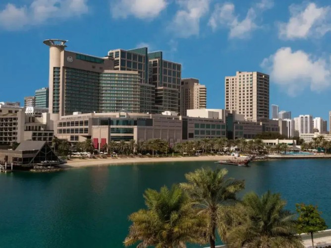 Beach Rotana Hotel - All Suites - Immagine 1