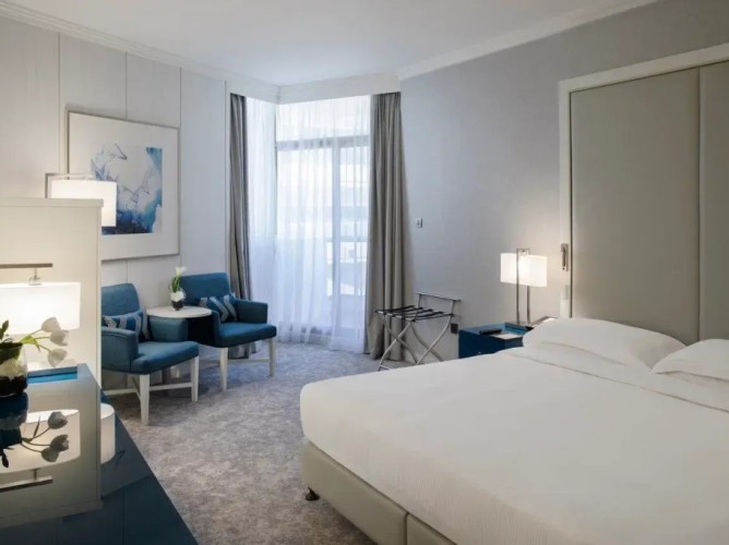 Beach Rotana Hotel - Immagine 9