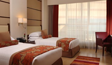 Khalidiya Palace Rayhaan by Rotana Hotel