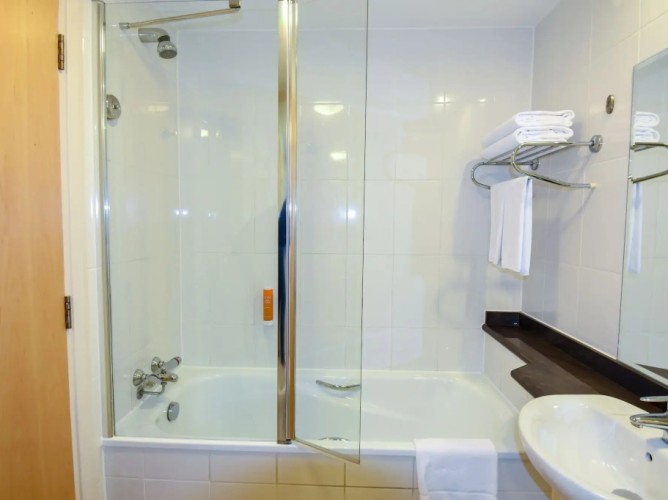 Premier Inn Abu Dhabi Airport (Business Park) - Immagine 8