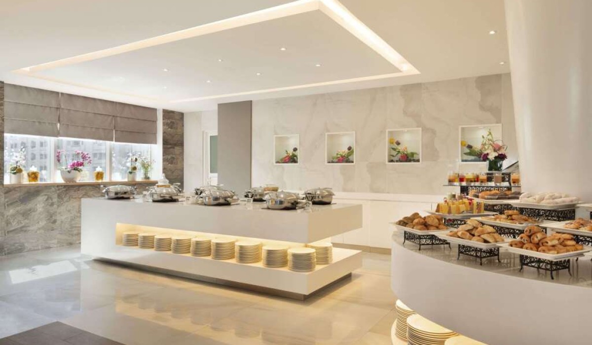 Ramada by Wyndham Abu Dhabi Corniche - Immagine 8