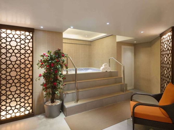Ramada by Wyndham Abu Dhabi Corniche - Immagine 10