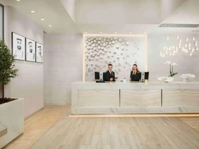 Beach Rotana Hotel - All Suites - Immagine 2