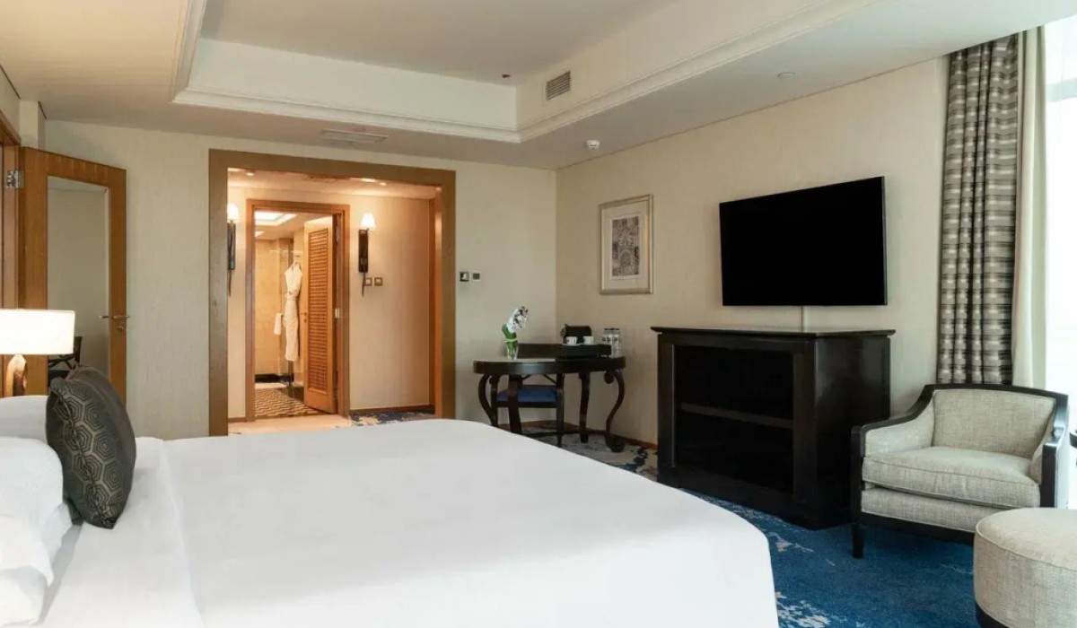 Beach Rotana Hotel - Immagine 8