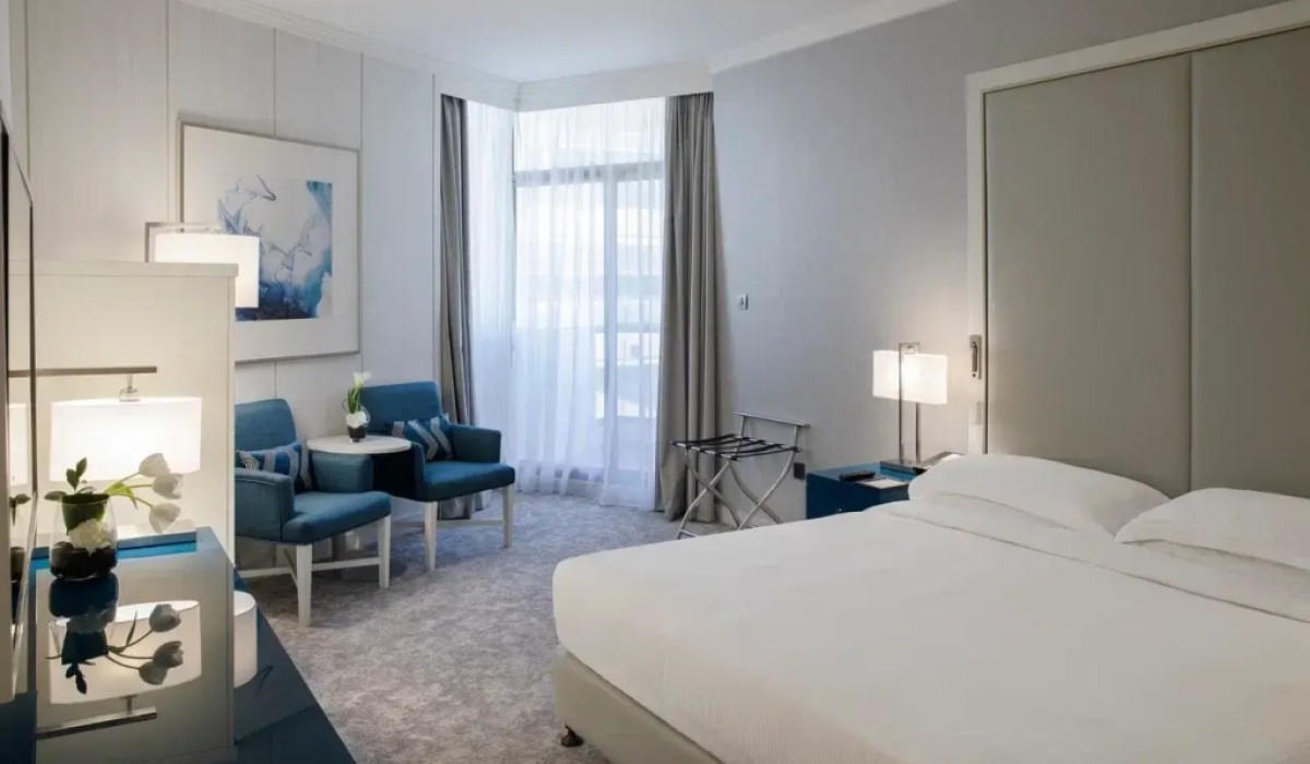Beach Rotana Hotel - Immagine 9