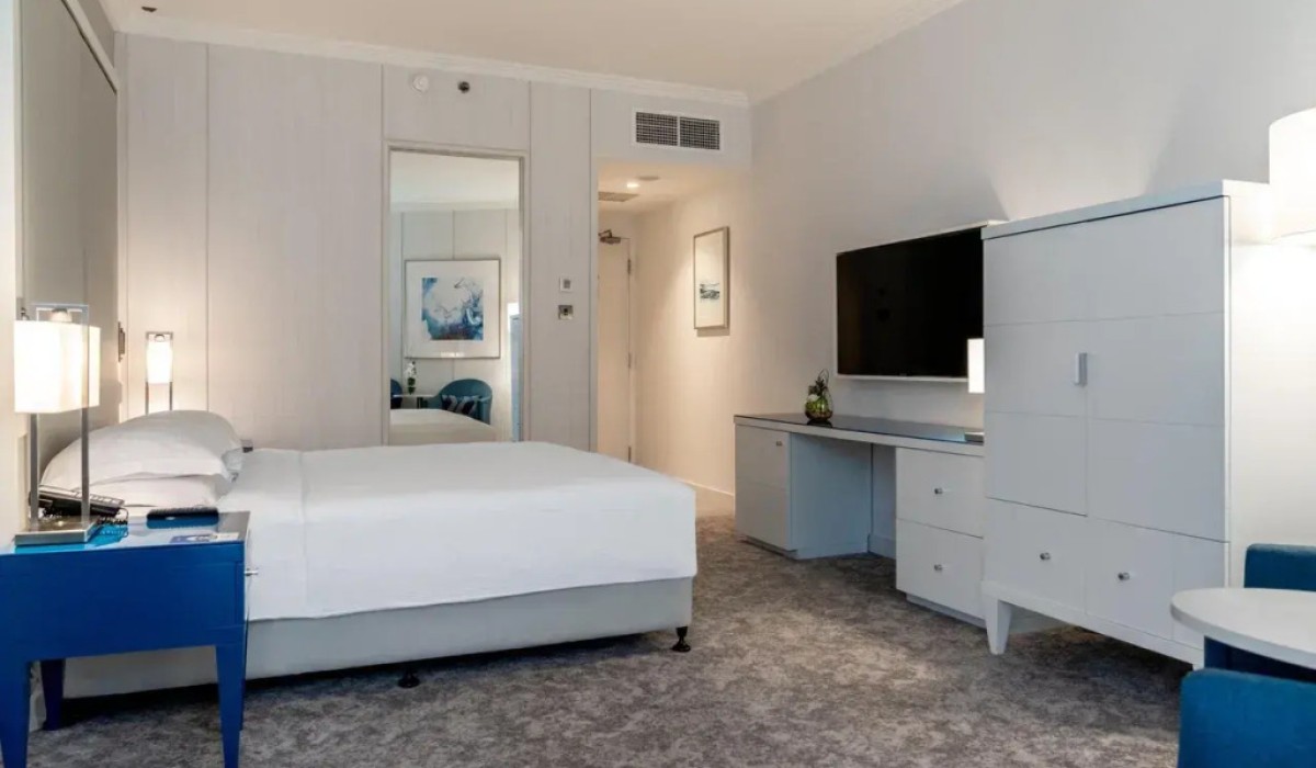 Beach Rotana Hotel - Immagine 10