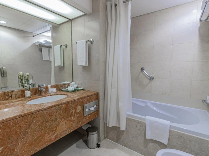 Millennium Downtown Abu Dhabi - Immagine 9