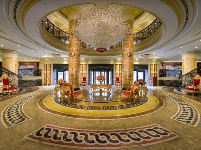 Royal Rose Abu Dhabi, a Curio by Hilton Affiliated Hotel - Immagine 2