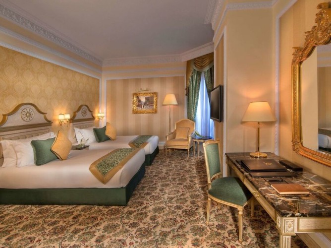 Royal Rose Abu Dhabi, a Curio by Hilton Affiliated Hotel - Immagine 5