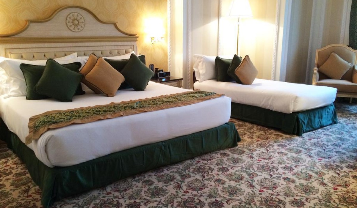 Royal Rose Abu Dhabi, a Curio by Hilton Affiliated Hotel - Immagine 9
