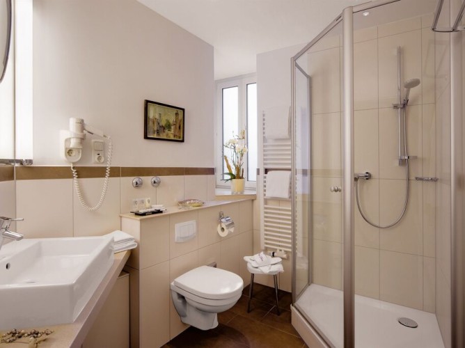 Alpen Hotel München - Immagine 8