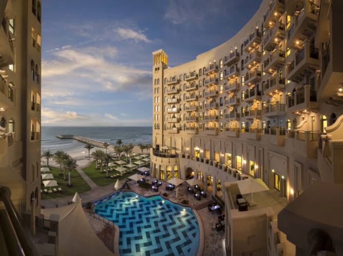 Bahi Ajman Palace Hotel - Immagine 1