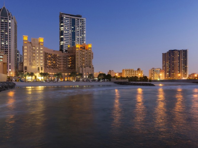Bahi Ajman Palace Hotel - Immagine 3
