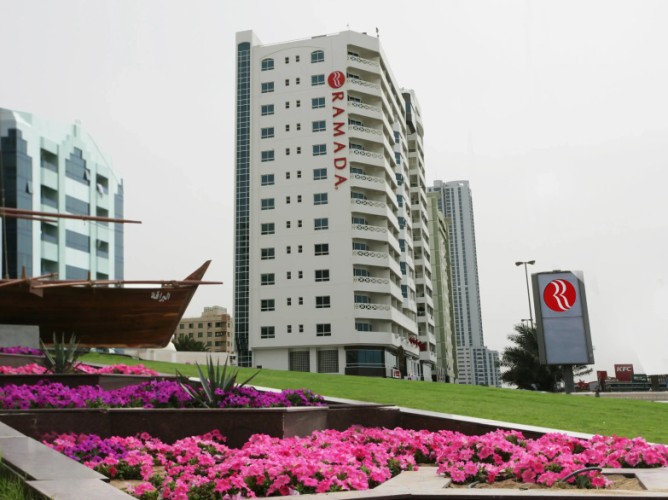 Ramada by Wyndham Beach Hotel Ajman - Immagine 1