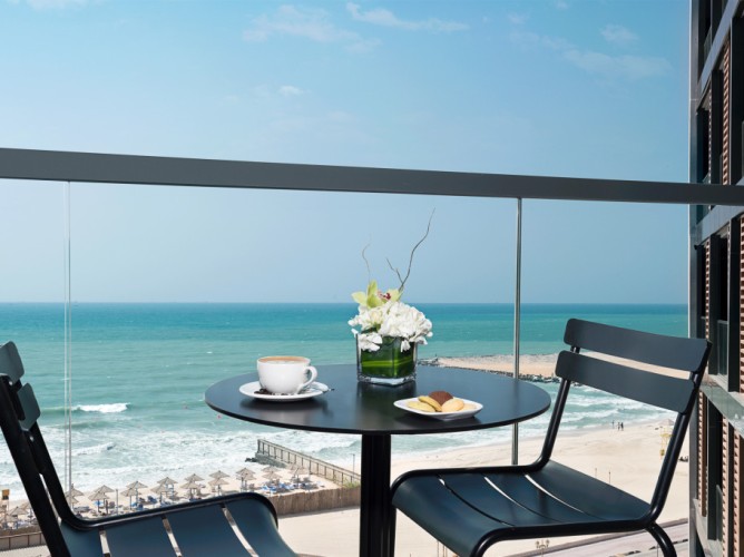 Wyndham Garden Ajman Corniche - Immagine 6