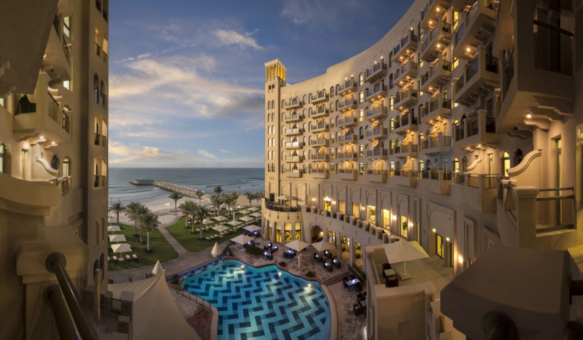 Bahi Ajman Palace Hotel - Immagine 2