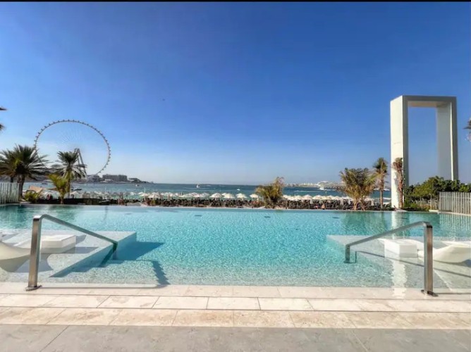 La Vie 1BR on JBR with Private Beach Dubai Apartments - Immagine 4