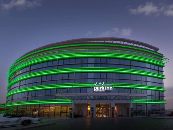 Park Inn by Radisson Dubai Motor City - Immagine 1