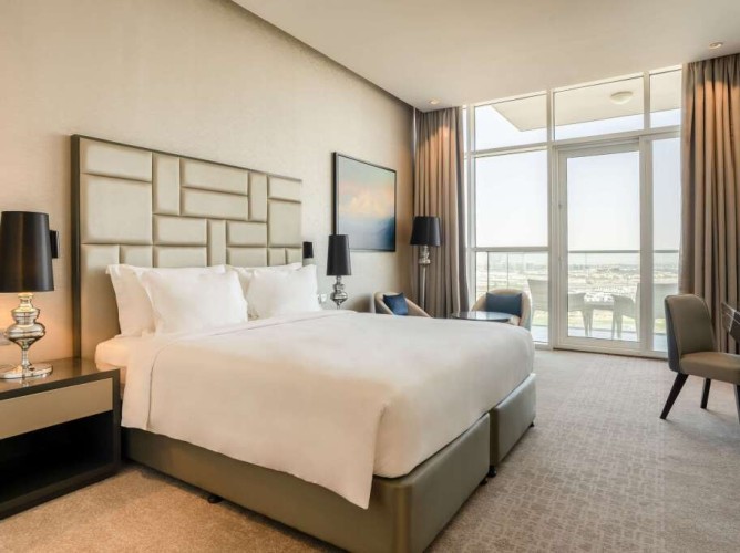 Radisson Dubai Damac Hills - Immagine 5
