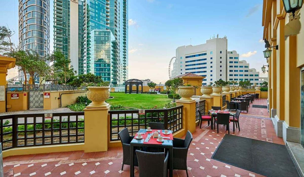 Ramada Hotel & Suites by Wyndham JBR - Immagine 2