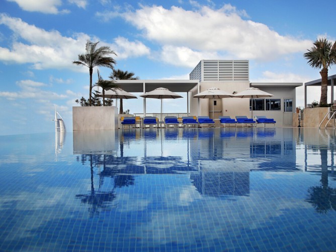 Grand Cosmopolitan Hotel - Immagine 1