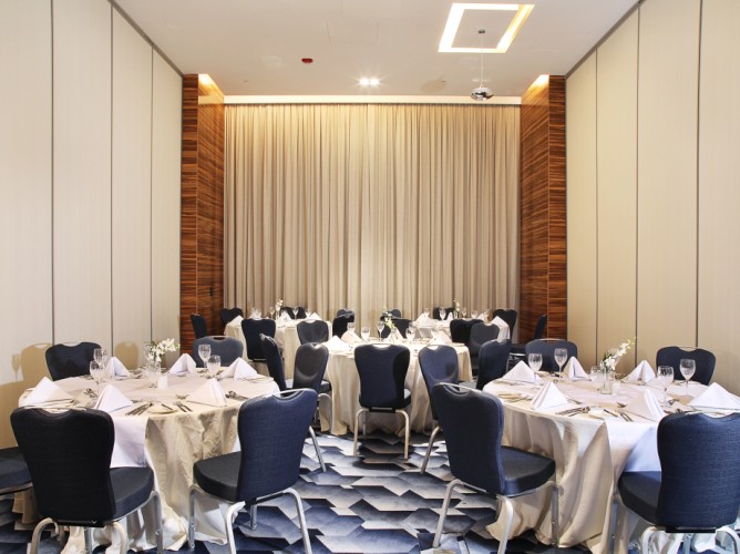 Grand Cosmopolitan Hotel - Immagine 6