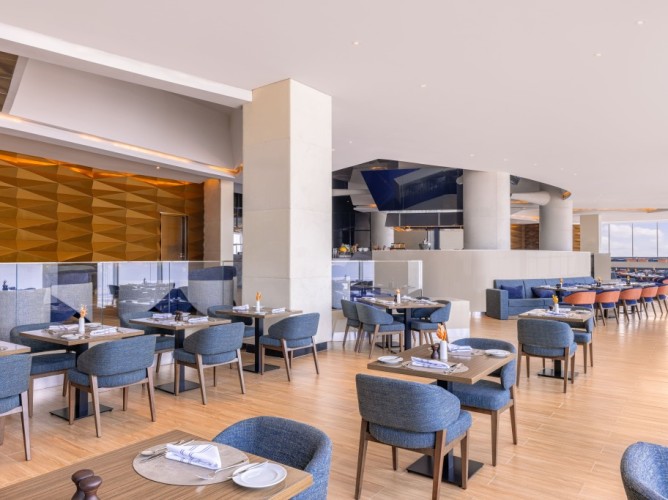 Hilton Dubai Al Habtoor City - Immagine 10