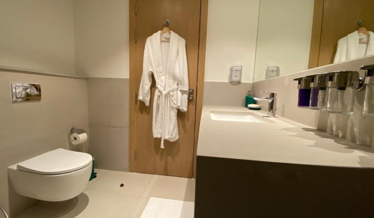 The White villa - Immagine 10