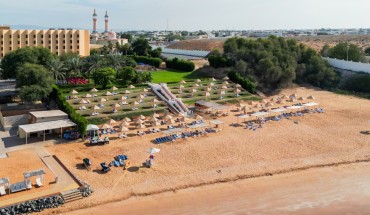 BM Beach Hotel