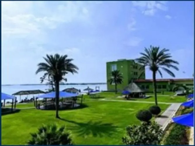 Flamingo Beach Hotel - Immagine 1