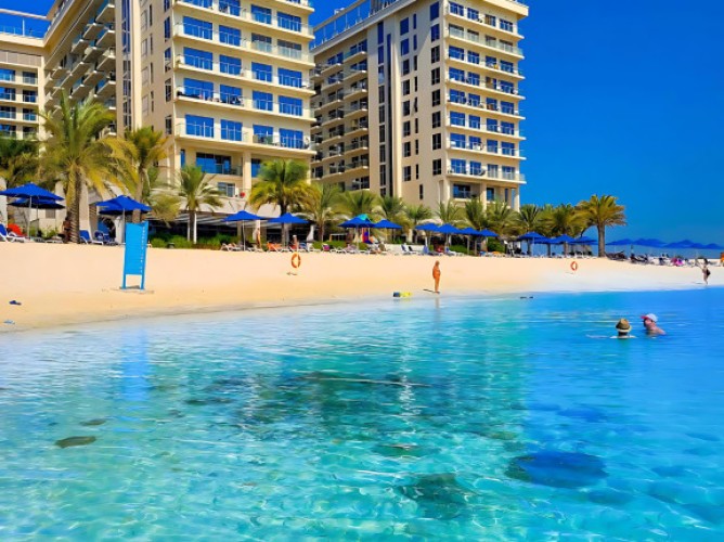 Luxurious Beachfront Marjan Island for Comfortable Stay Apartments - Immagine 1