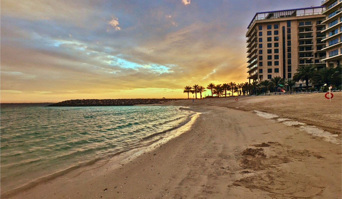Luxurious Beachfront Marjan Island for Comfortable Stay Apartments - Immagine 2