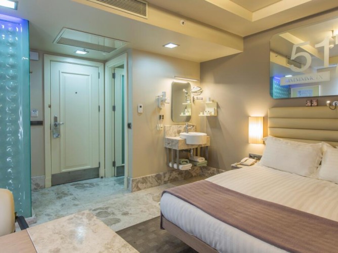 Ramada by Wyndham Istanbul Pera Hotel - Immagine 7