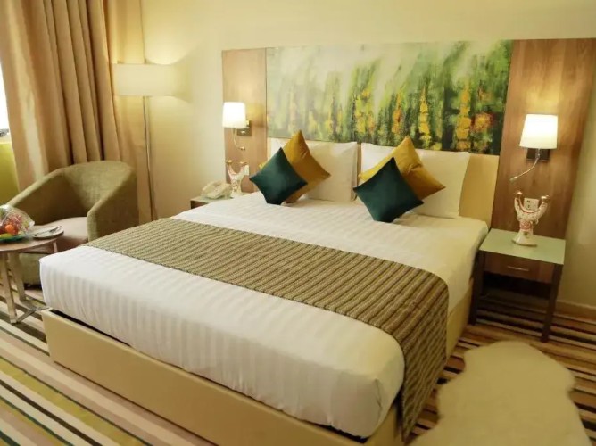 Royal View Hotel - Immagine 4