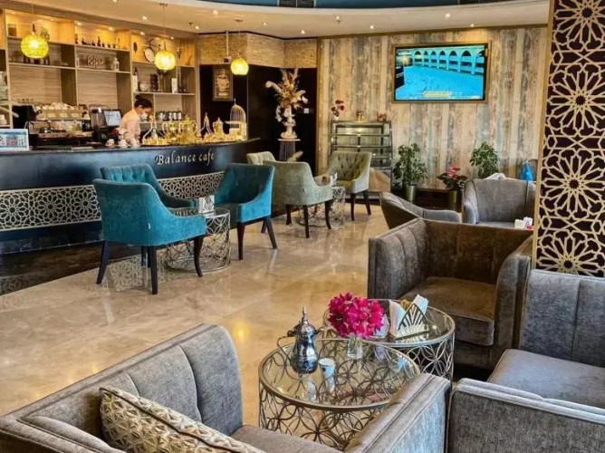 Royal View Hotel - Immagine 7