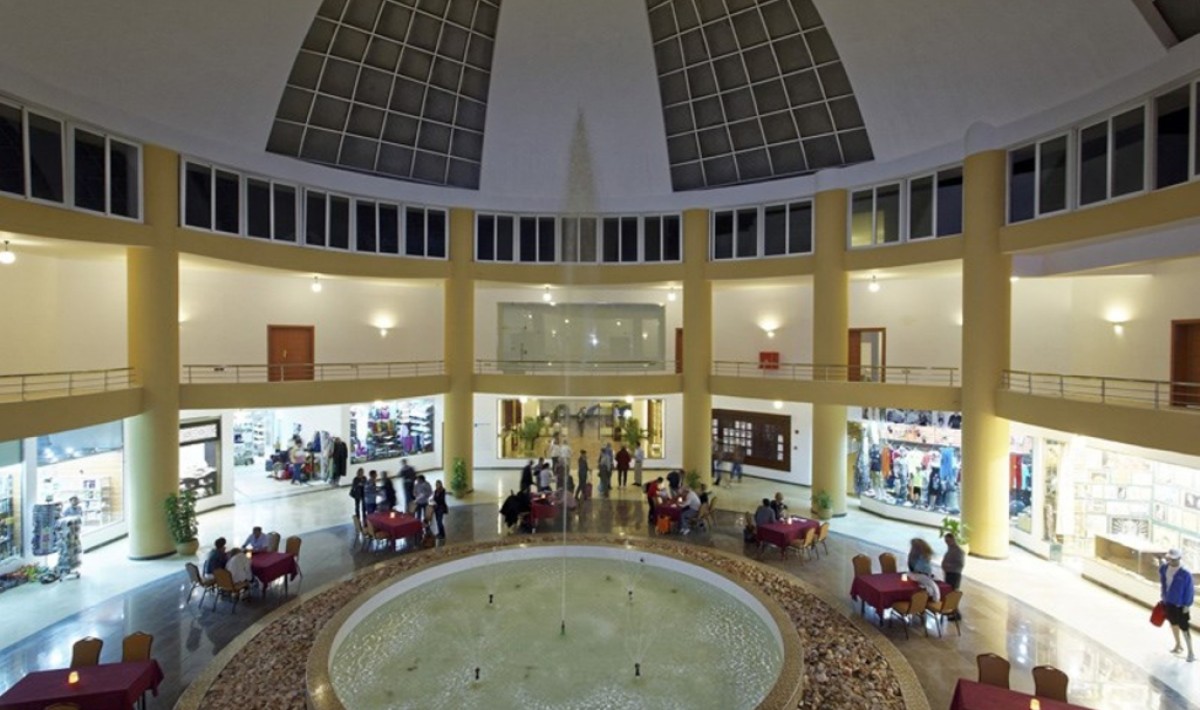 Three Corners Equinox Beach Resort - Immagine 1