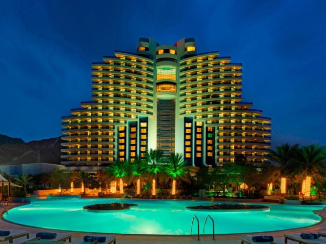 Le Meridien Al Aqah Beach Resort - Immagine 1