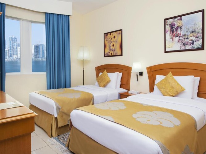 Golden Tulip Sharjah Hotel Apartments - Immagine 8