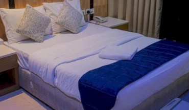 OYO 1118 Sharjah Plaza Hotel