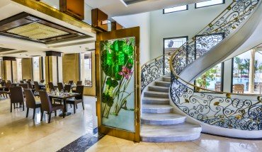 Holiday Beach Hotel Danang