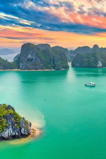 Baia di Halong, grotte di Halong
