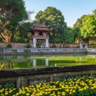 Il padiglione Khue Van, nel Tempio della Letteratura di Hanoi, è un elegante simbolo della conoscenza e dell’antica tradizione confuciana vietnamita.