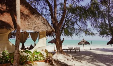 Kinazi Upepo Beach Hotel