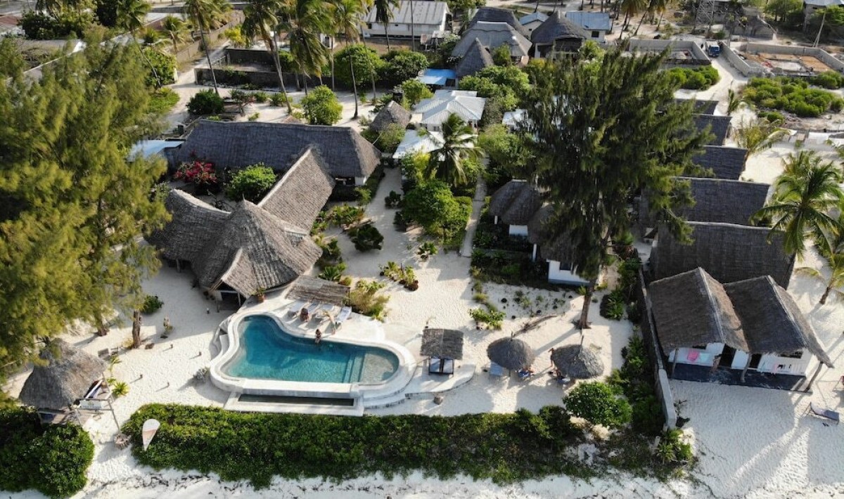 Driftwood Beach Lodge - Immagine 1