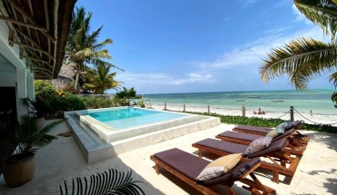 Joya' Beach Suites & Villa